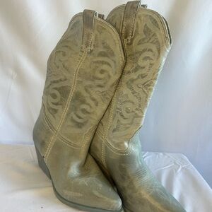 Steve Madden Olive Green Western Boots